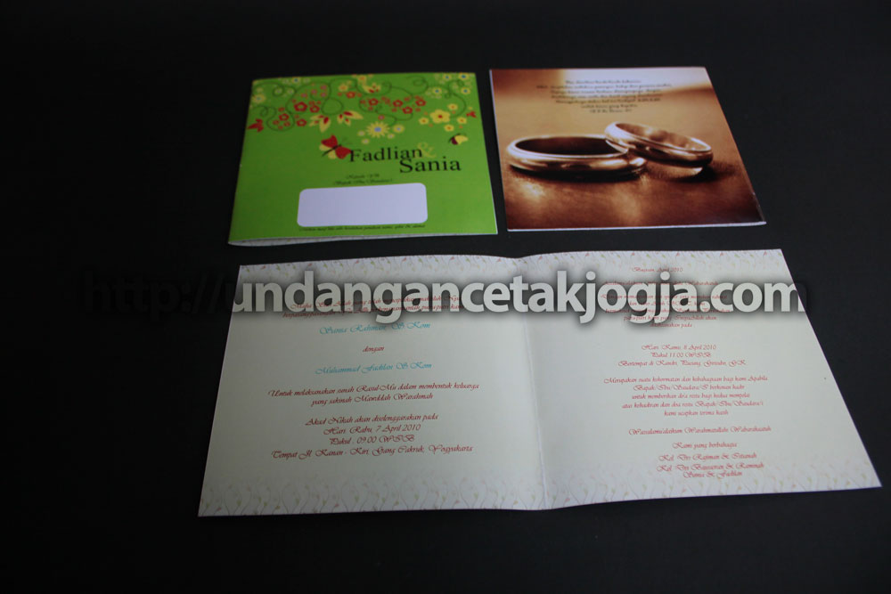 Undangan Pernikahan Vintage Murah 04