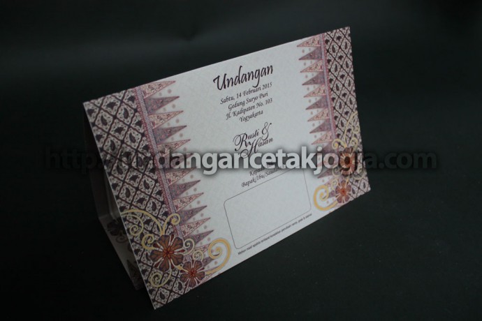 Undangan Motif Batik Klasik