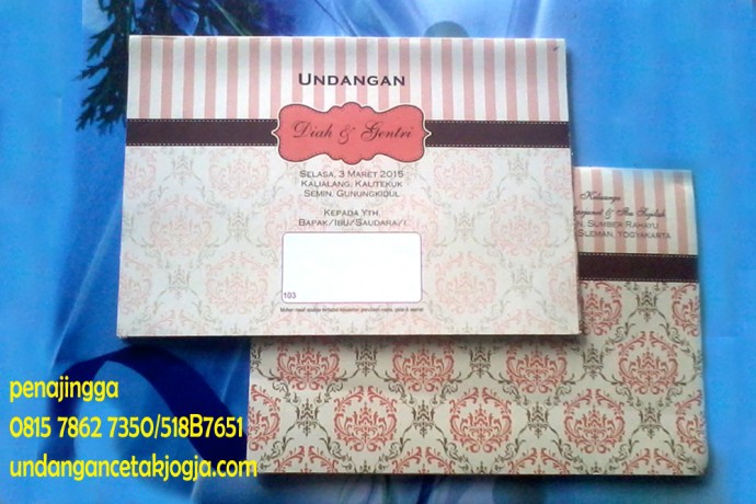 Undangan Pernikahan Vintage Murah 02